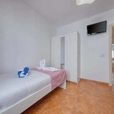 Casita Luisa - Ping Pong And 300m To The By Lanzarote Semesterbostad *