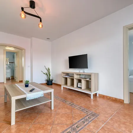 Semesterbostad Casita Luisa - Ping Pong And 300m To The By Lanzarote