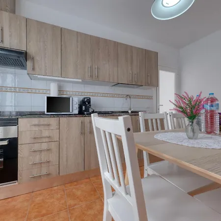 Semesterbostad Casita Luisa - Ping Pong And 300m To The By Lanzarote