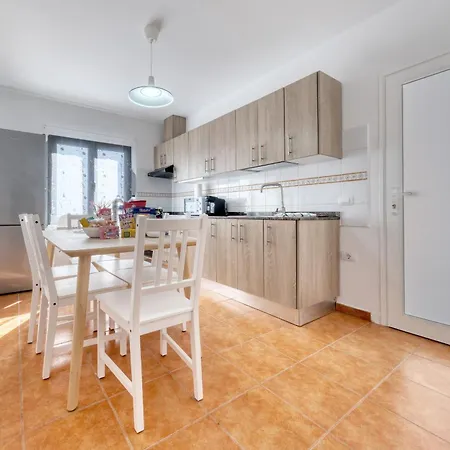 Casita Luisa - Ping Pong And 300m To The By Lanzarote *