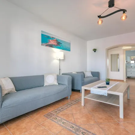 Casita Luisa - Ping Pong And 300m To The By Lanzarote Дом отдыха Ла-Санта