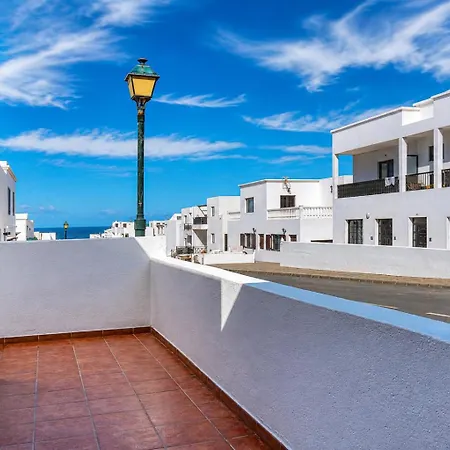 Дом отдыха Casita Luisa - Ping Pong And 300m To The By Lanzarote Ла-Санта