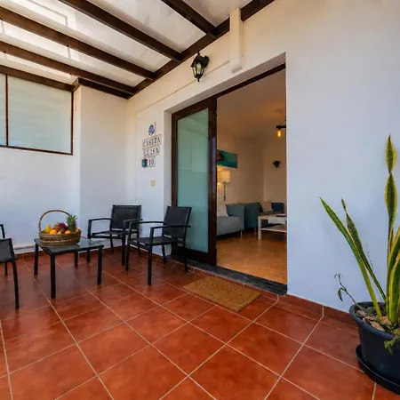Дом отдыха Casita Luisa - Ping Pong And 300m To The By Lanzarote Ла-Санта