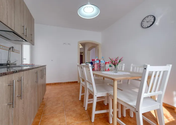 Casita Luisa - Ping Pong And 300m To The By Lanzarote Semesterbostad *